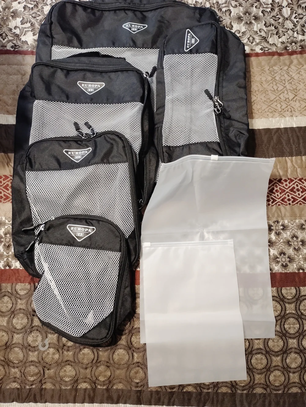 Europa Black & White Travel Packing Cube Set - 6 Piece Organizer
